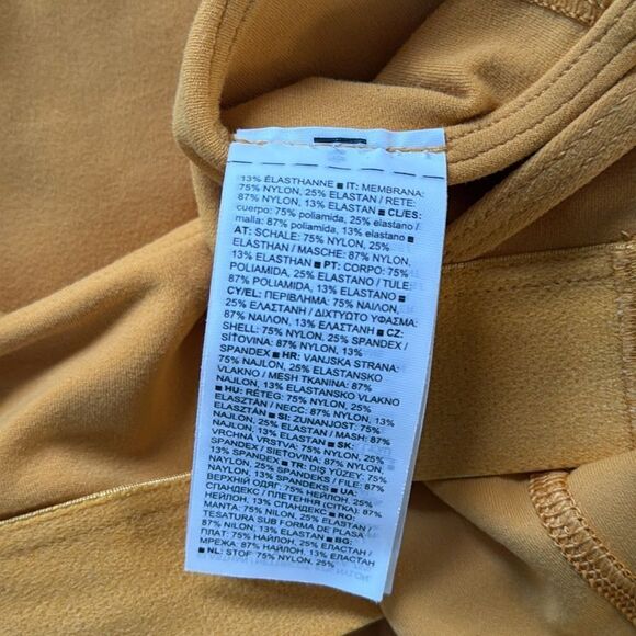 Athleta sport bra.  Size XS. Like new condition. - Picture 5 of 5